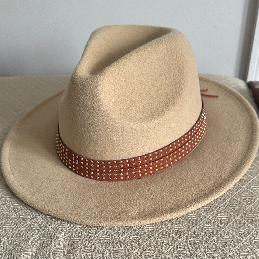 Stylish Tan Fedora with Brown Studded Band